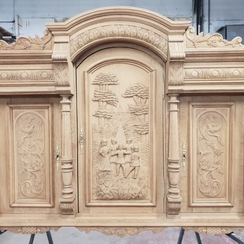 Geluchtgomd eiken meubel door C-Blast